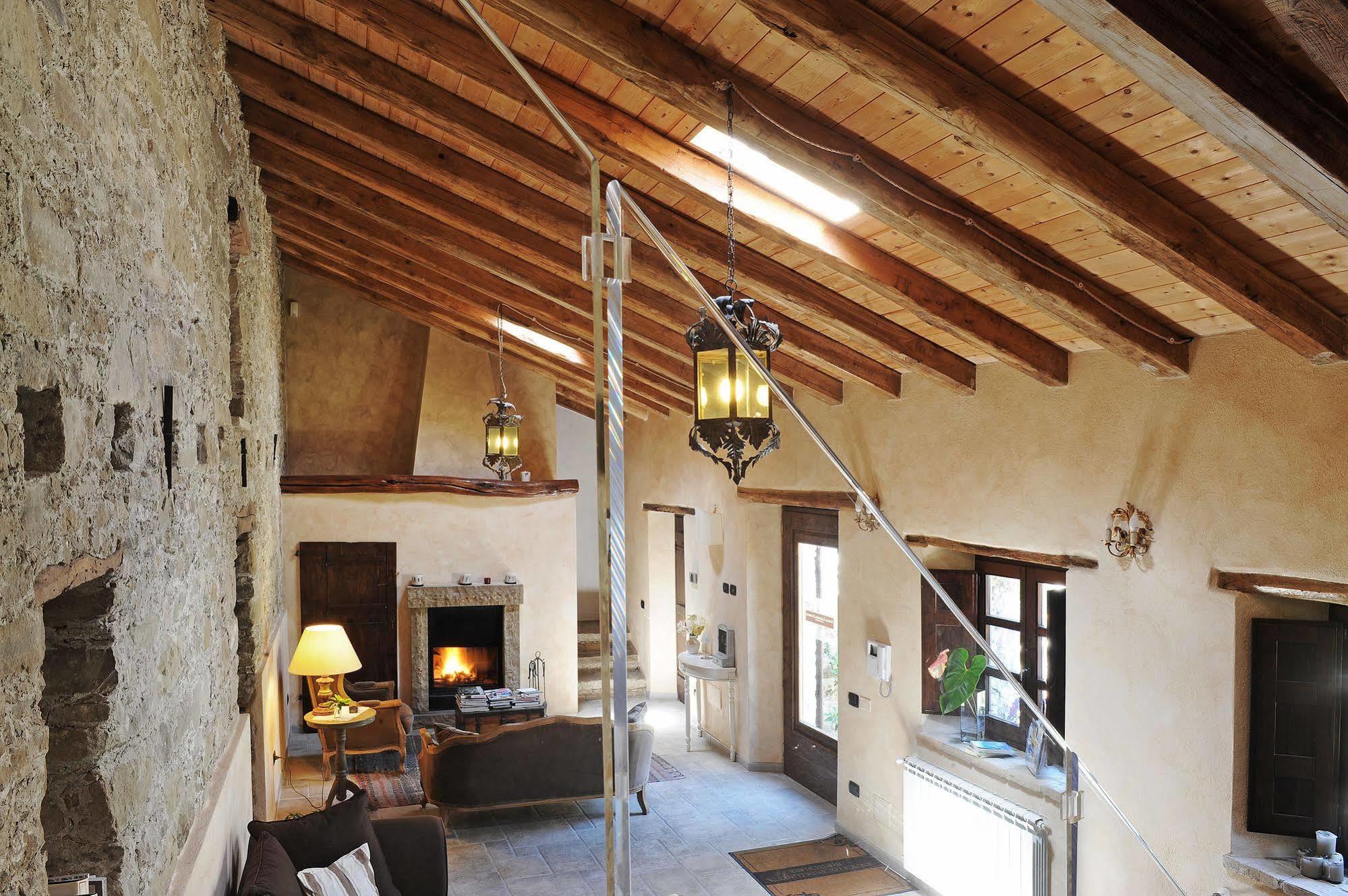 Antica Locanda Lunetta Мандас Экстерьер фото